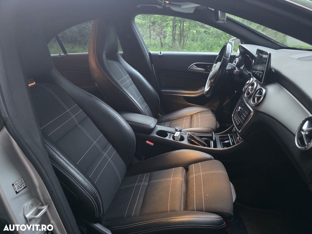 Mercedes-Benz CLA 220 d Aut. - 16