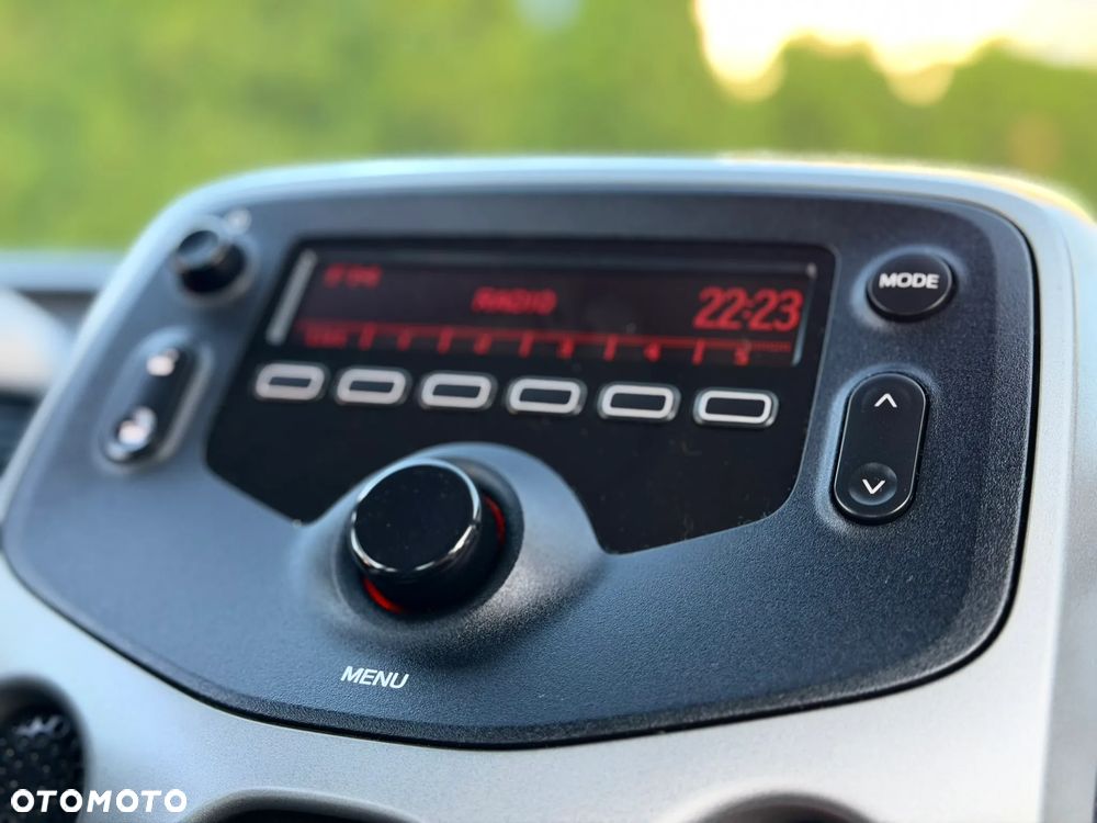 Toyota Aygo x-clusiv - 16