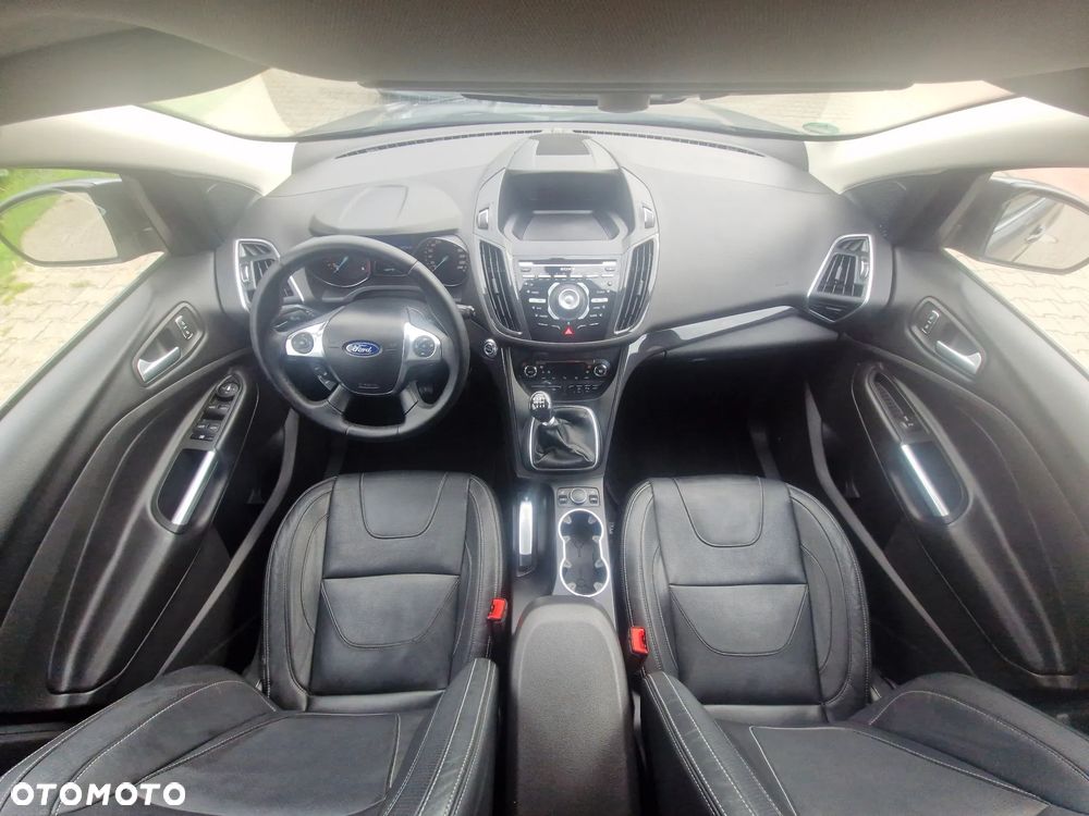 Ford Kuga 2.0 TDCi 4WD Titanium Plus - 36