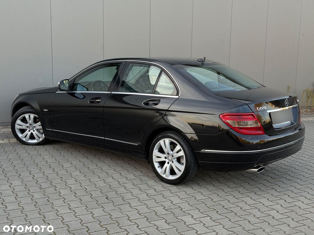 Mercedes-Benz Klasa C 220 CDI DPF Automatik Avantgarde - 19