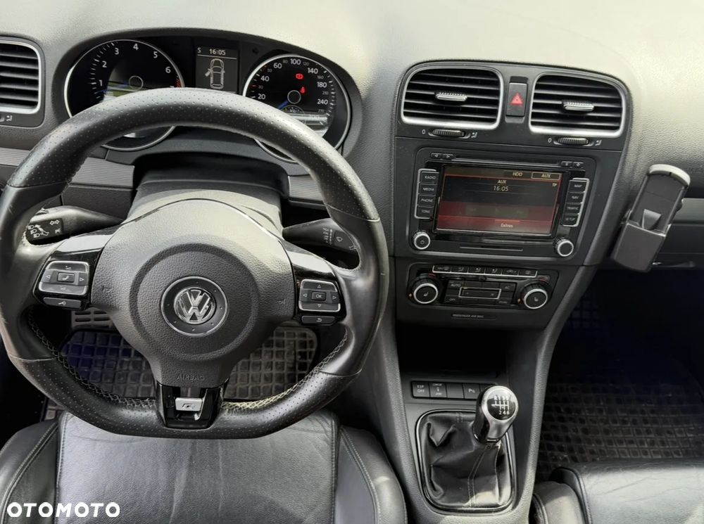 Volkswagen Golf - 11