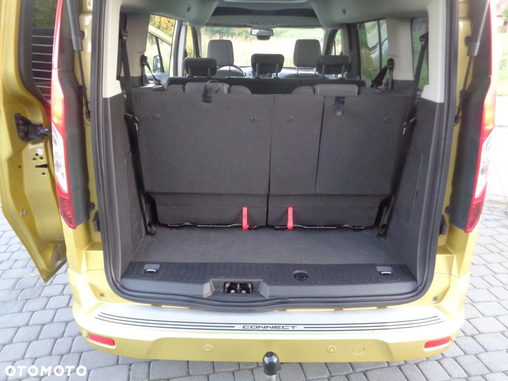 Ford Tourneo Connect Grand - 18