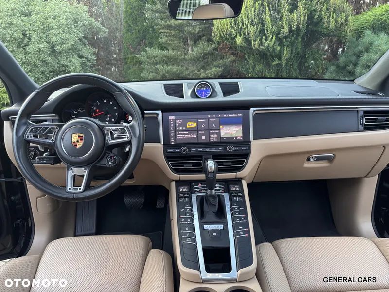 Porsche Macan Standard - 30