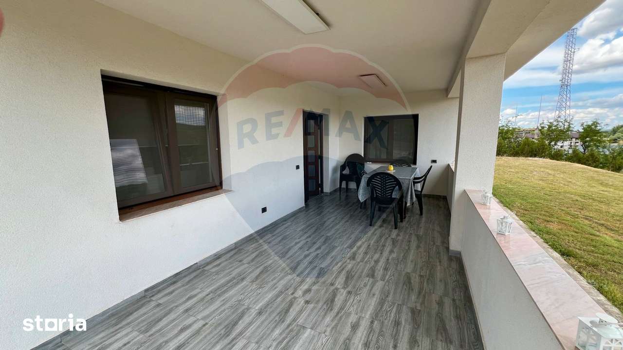 Casă spațioasă P+M și teren generos de 4151 mp în Tg. Bujor Galați - Imagine principală: 5/20