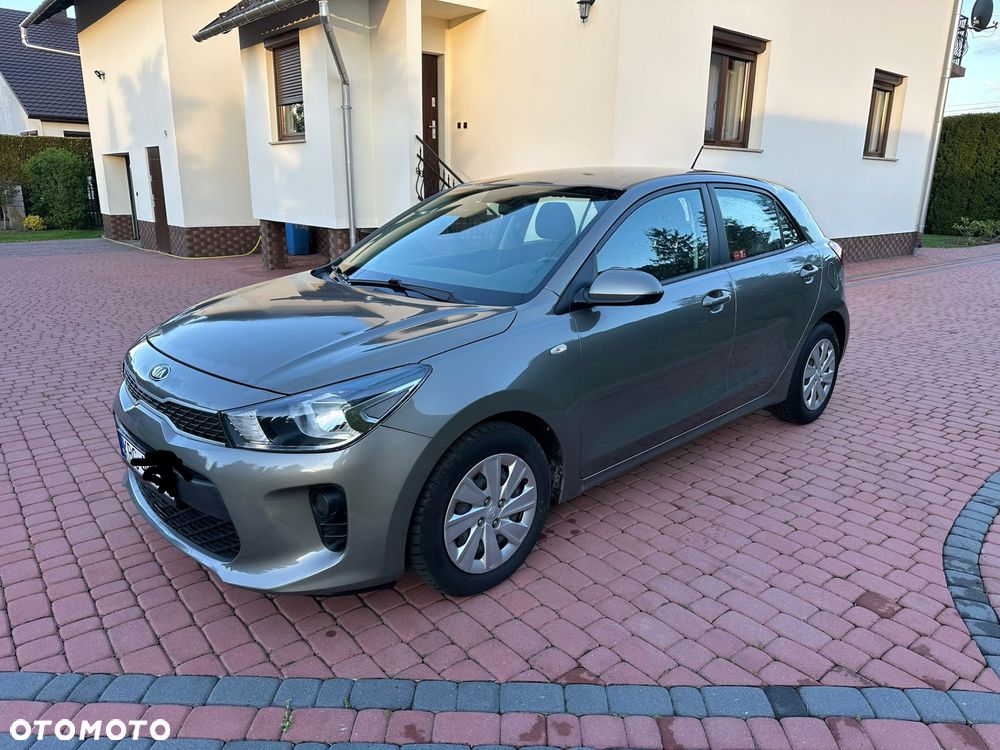 Kia Rio 1.2 L - 20
