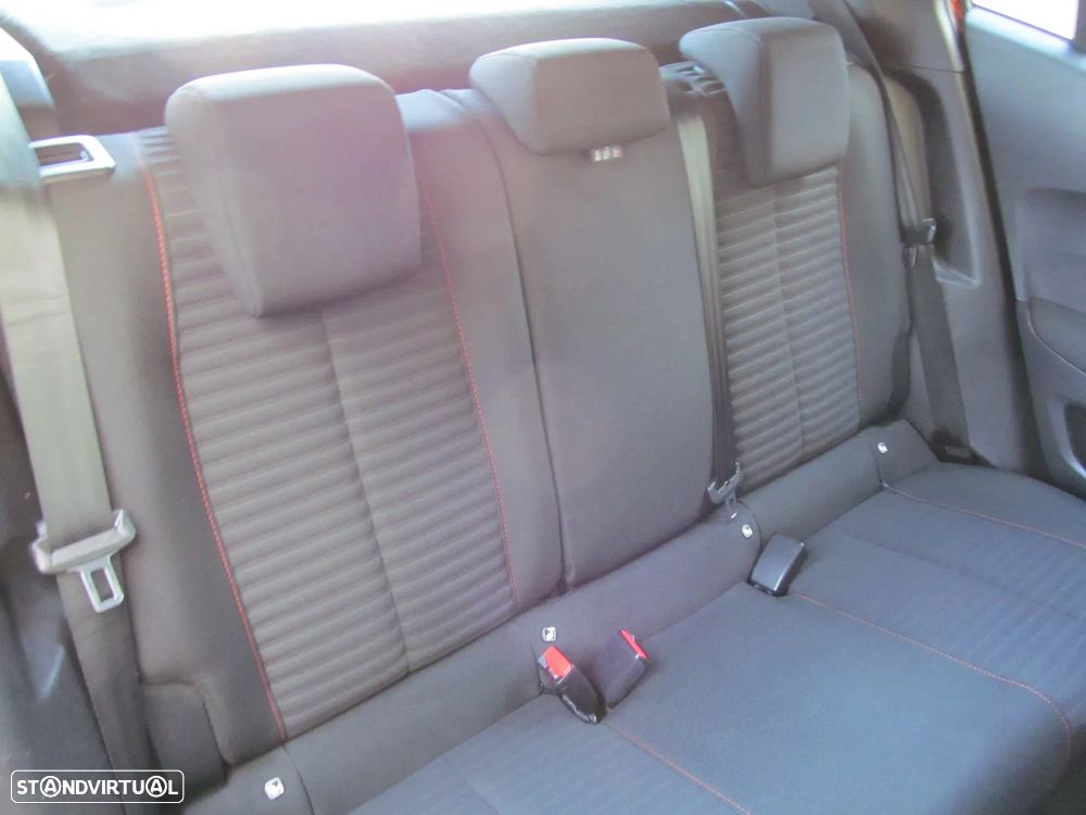 Peugeot 2008 1.2 PureTech Active Pack - 9