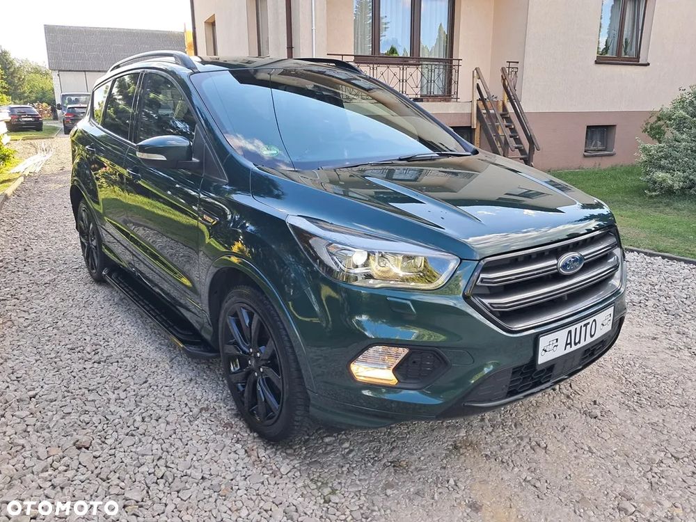 Ford Kuga 1.5 EcoBoost 2x4 ST-Line - 9