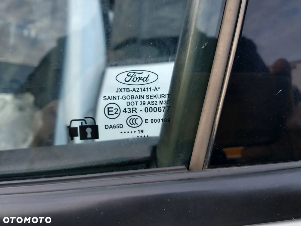 Ford Focus 1.0 EcoBoost ST-Line - 28