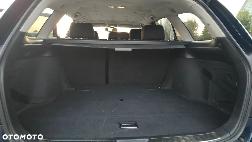 Toyota Avensis 2.0 D-4D Sol - 11