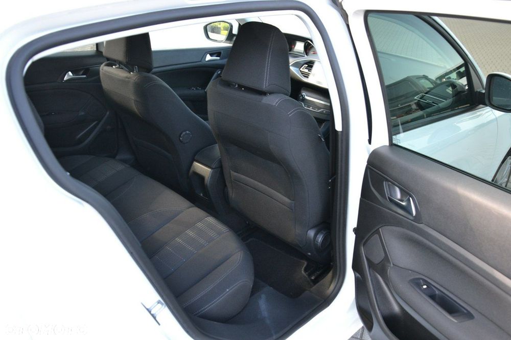 Peugeot 308 - 14
