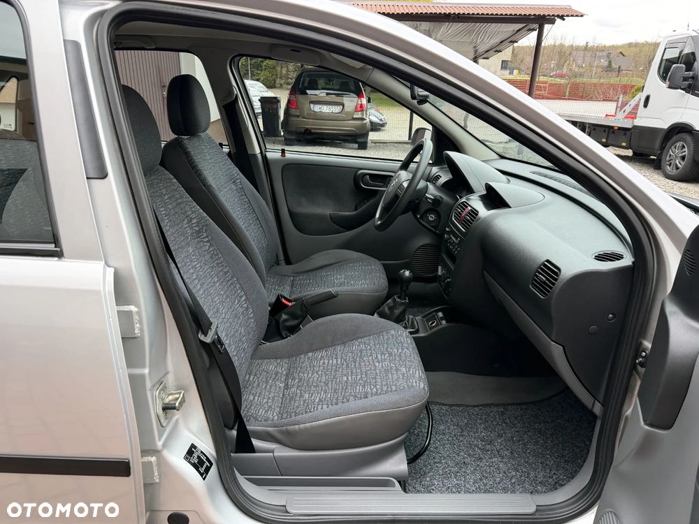 Opel Corsa 1.2 16V - 33