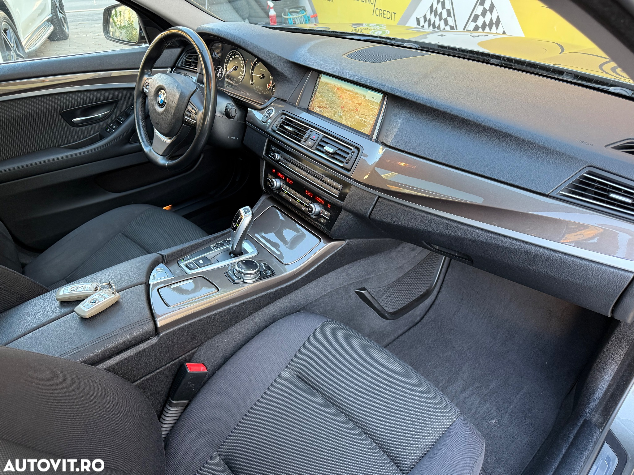 BMW Seria 5 520d Touring Aut. Modern Line - 6