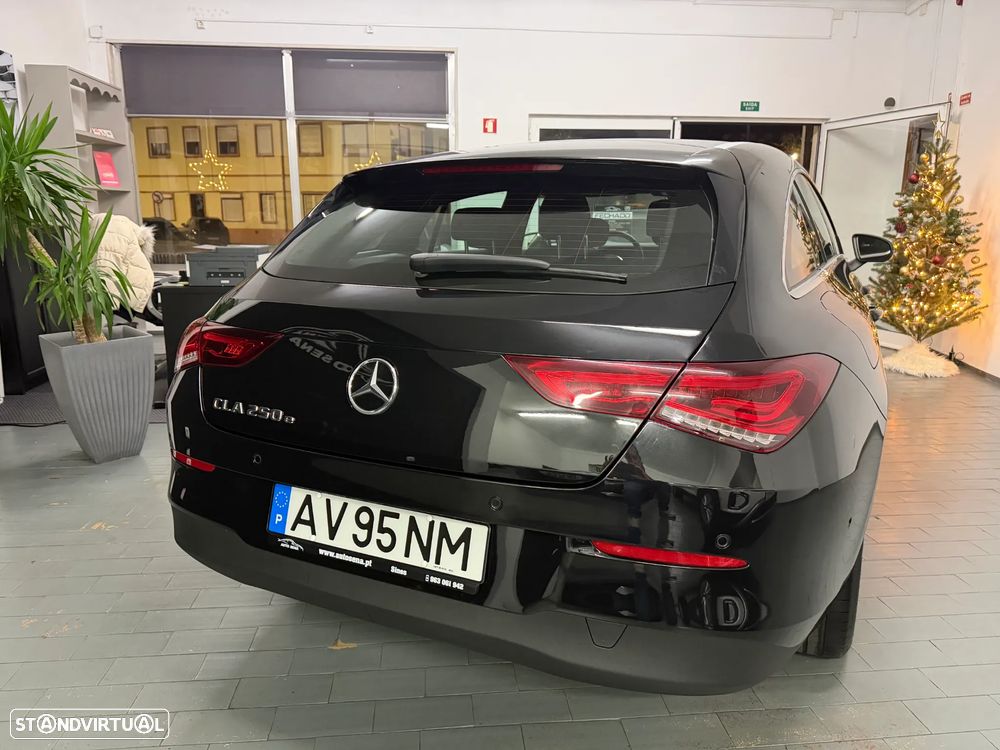 Mercedes-Benz CLA 250 e Shooting Brake Style Plus - 8