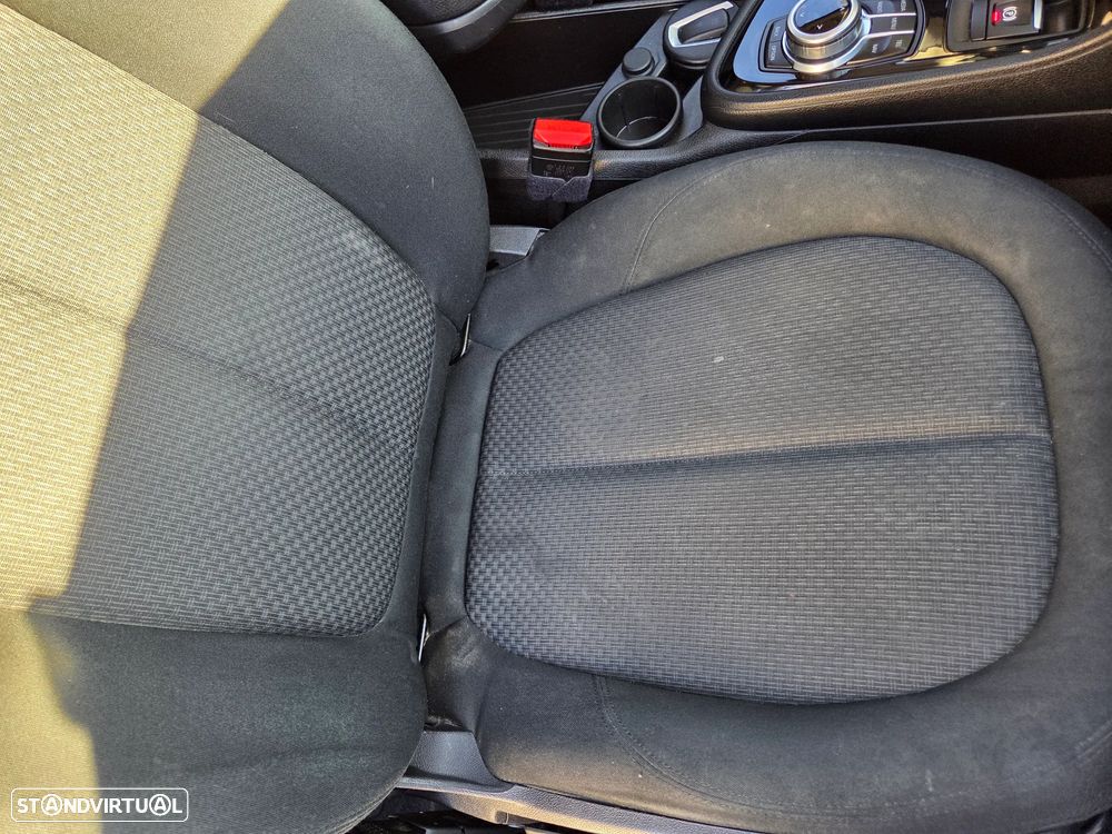 BMW 218 Gran Tourer d 7L Line Luxury Auto - 24