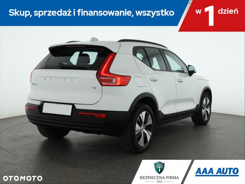 Volvo XC 40 - 6