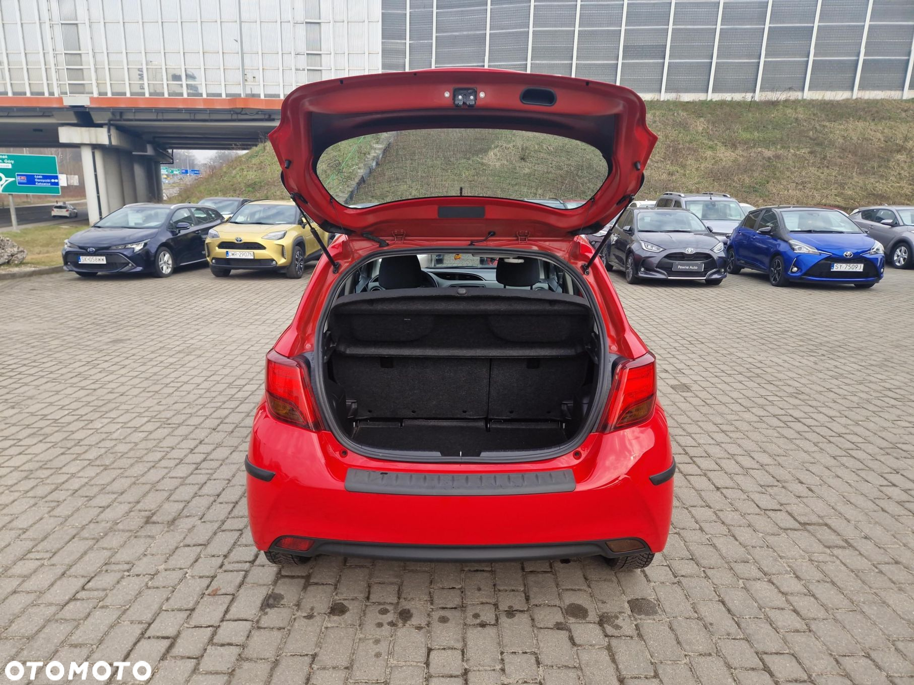 Toyota Yaris 1.0 Active EU6 - 15