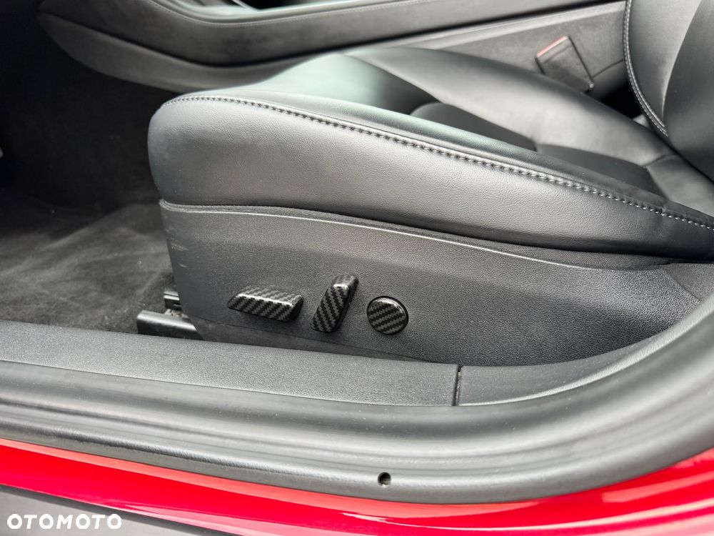 Tesla Model 3 - 28