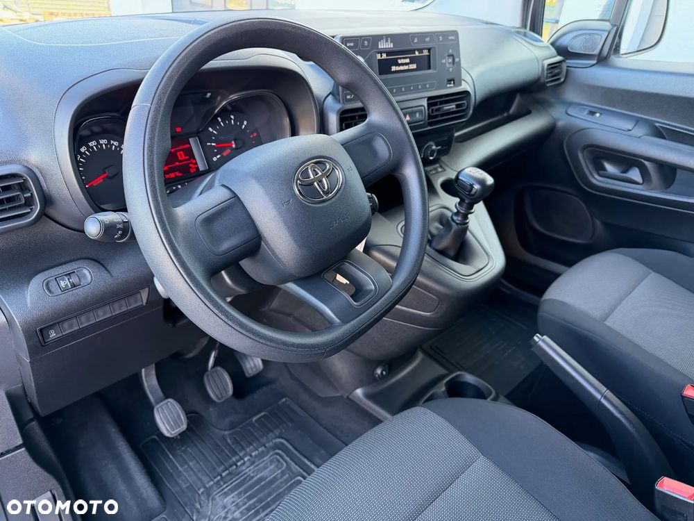 Toyota Proace City - 9