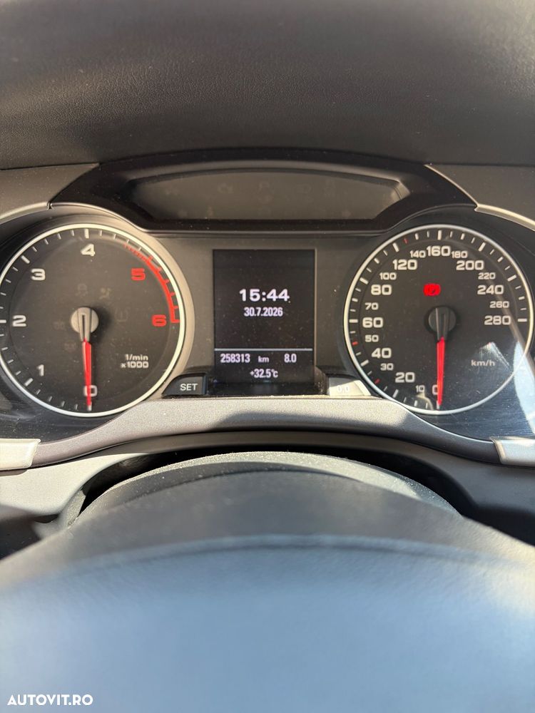 Audi A4 Limuzina 2.0 TDI B8 - 9