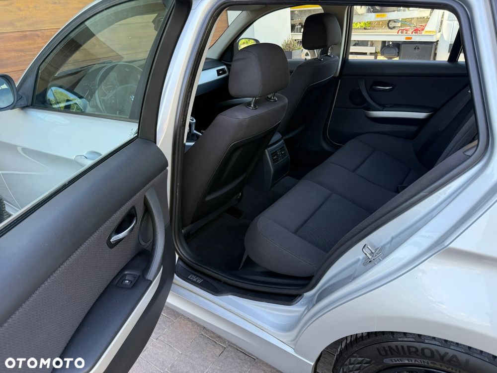 BMW Seria 3 - 17