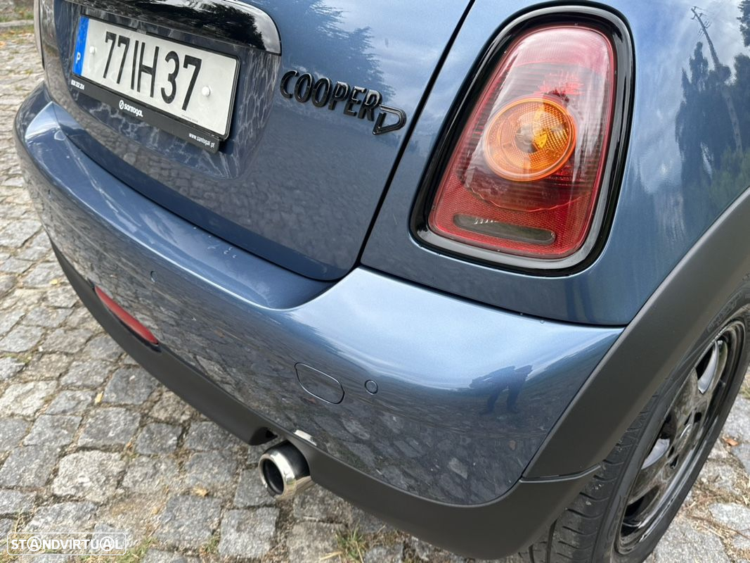 MINI 3 Portas Cooper D - 18