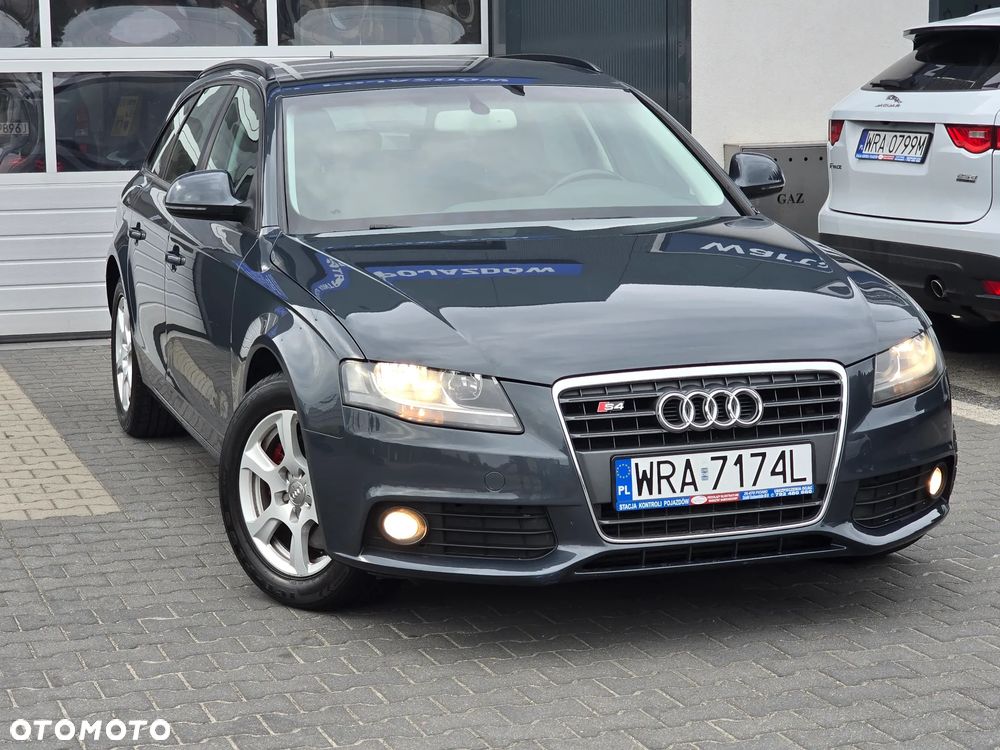Audi A4 Avant 2.0 TDI DPF Ambition - 12