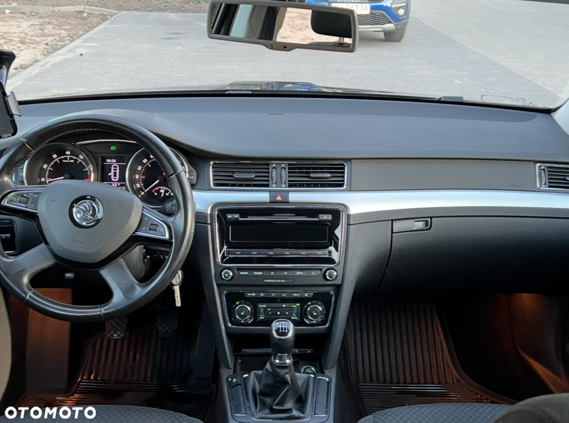Skoda Superb 1.8 TSI Comfort - 14