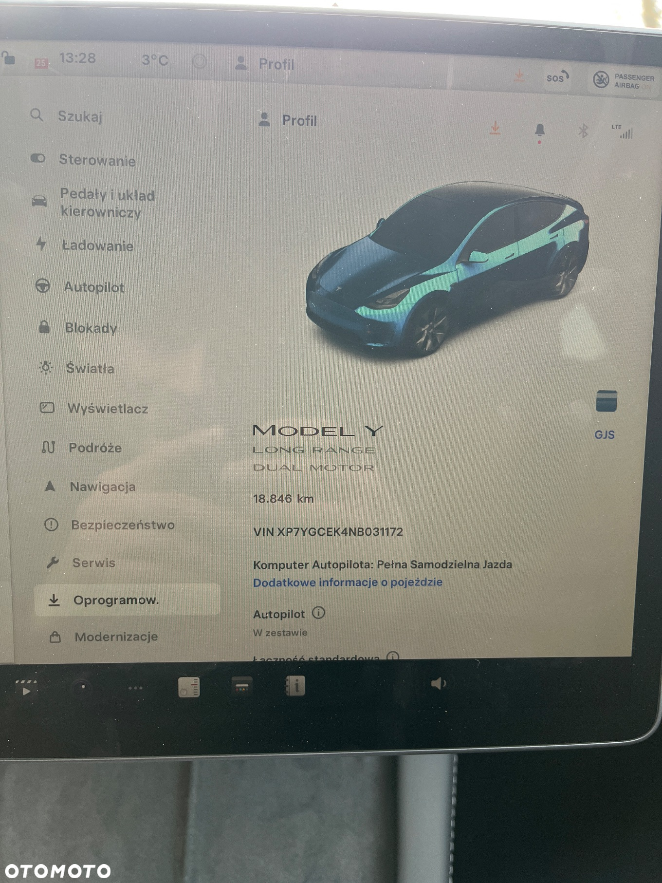 Tesla Y - 12