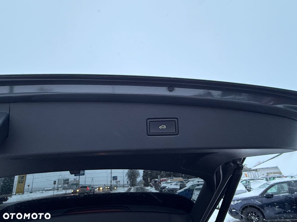 Volkswagen Tiguan 2.0 TDI SCR DSG R-Line - 27