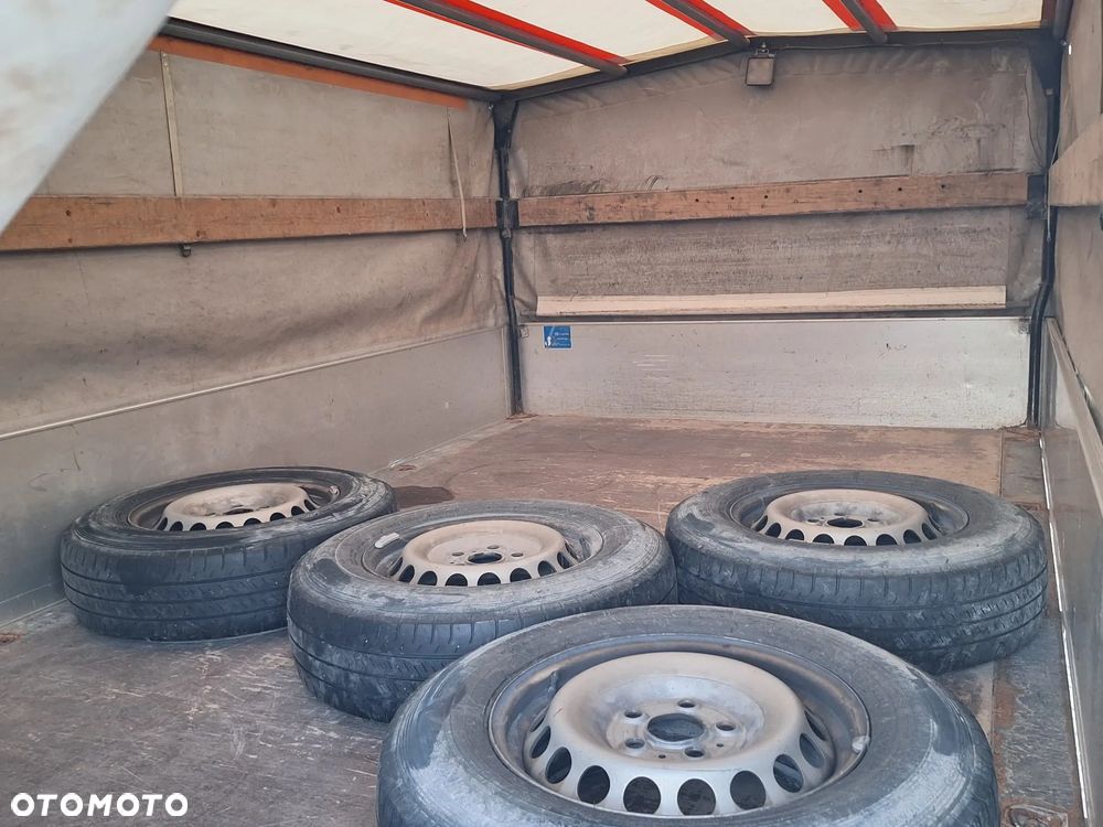 Volkswagen CRAFTER - 22