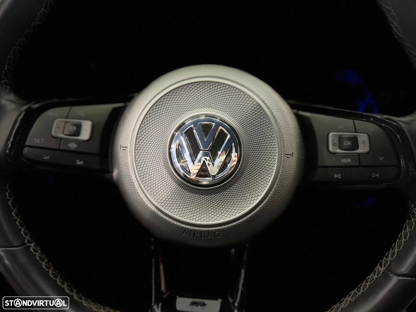 VW Golf R 2.0 TSI OPF 4Motion DSG - 23
