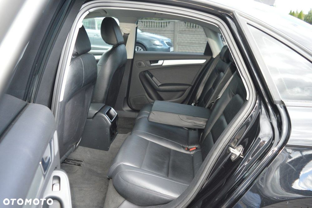 Audi A4 Limousine - 31