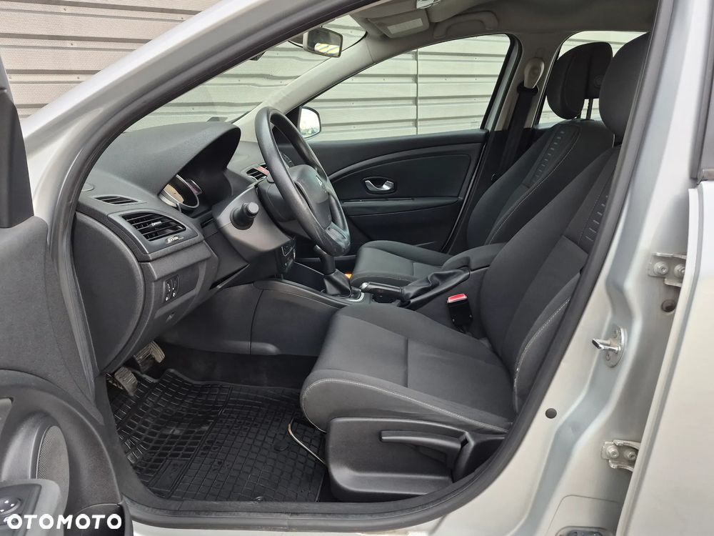 Renault Megane 1.6 16V 100 Paris - 16