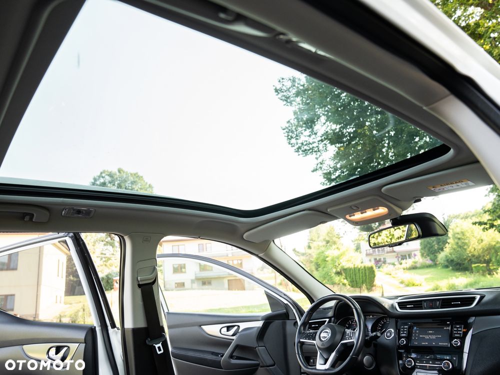 Nissan Qashqai 1.6 DIG-T N-Connecta - 29