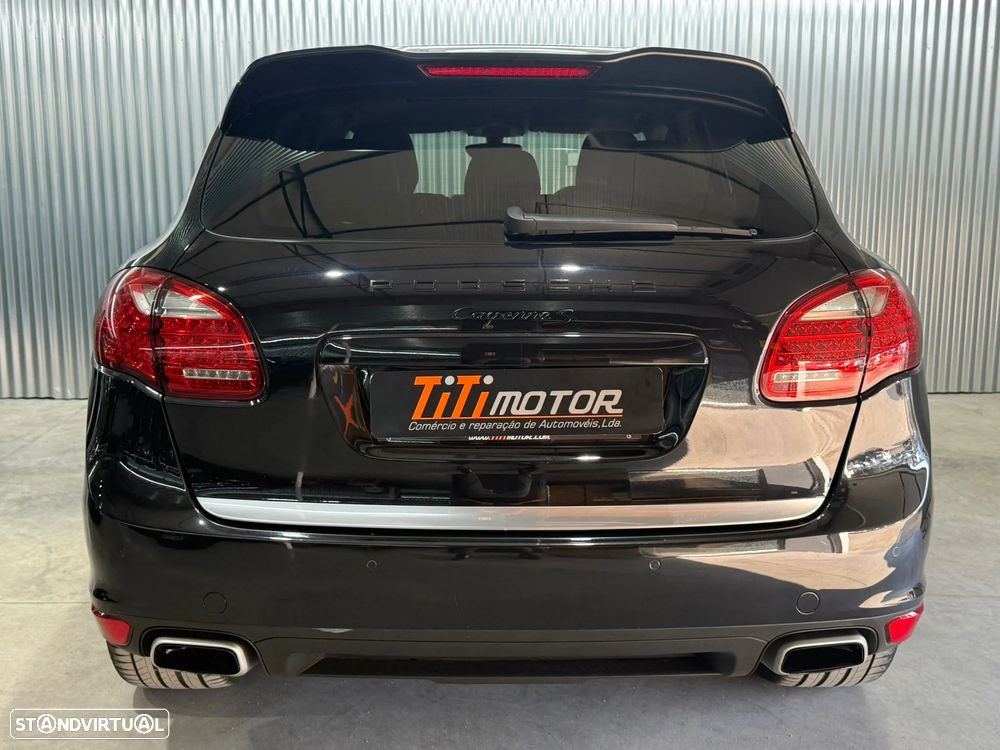 Porsche Cayenne S Hybrid - 5