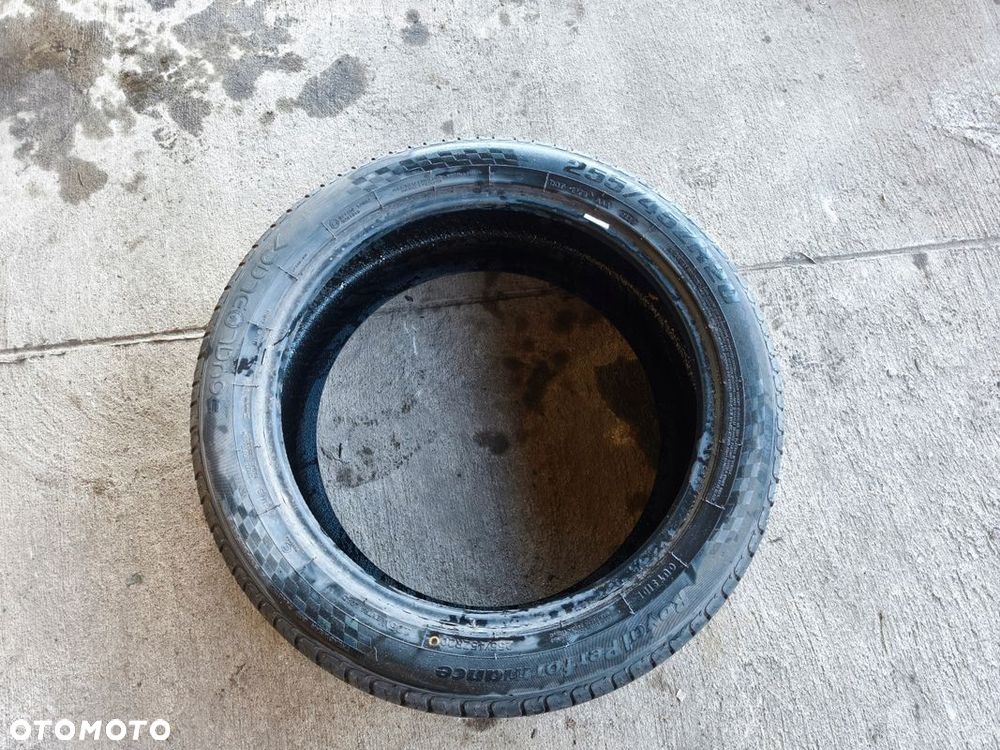 OPONA LATO ROYAL BLACK ROYAL PERFORMANCE 255/45R20 105W 09/22 6MM - 3