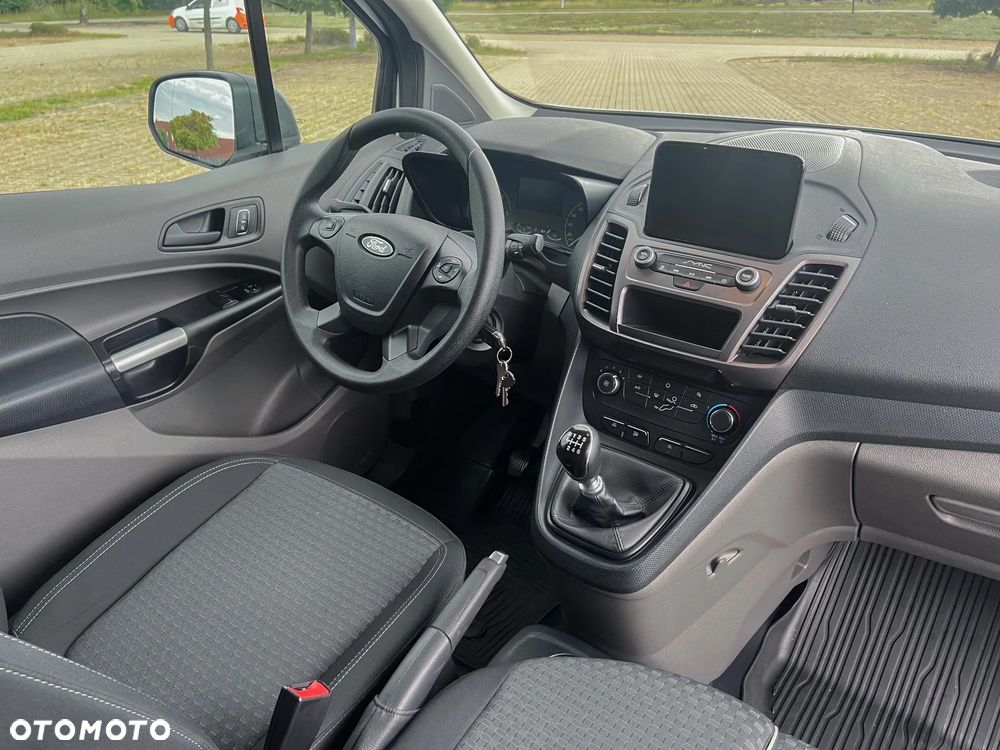 Ford Transit Connect - 21