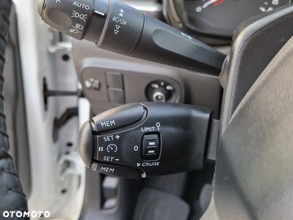 Citroën C3 Pure Tech 82 ELLE - 23