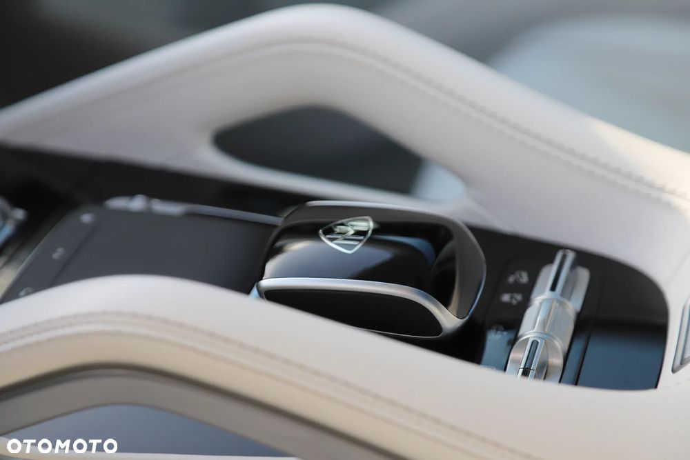 Mercedes-Benz GLS Maybach 600 4-Matic - 21