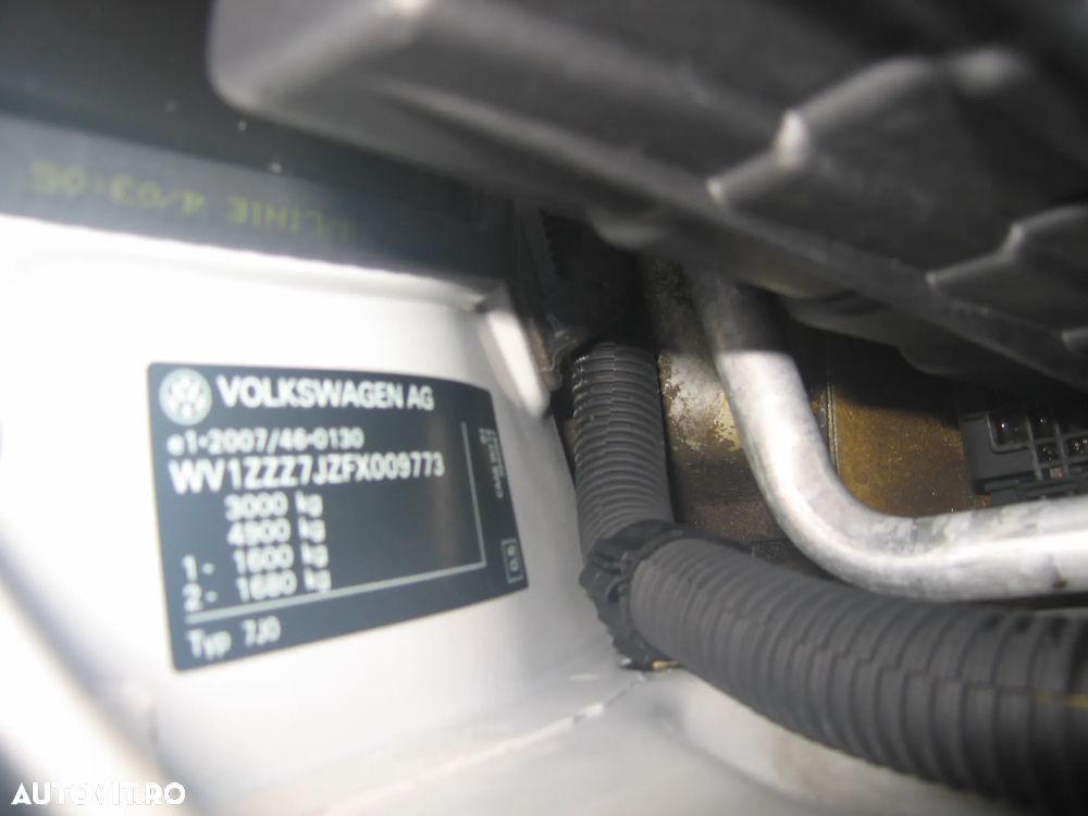 Volkswagen TRANSPORTER T6 , 6 LOC. PLATFORMA MIXTA , AC. - 40