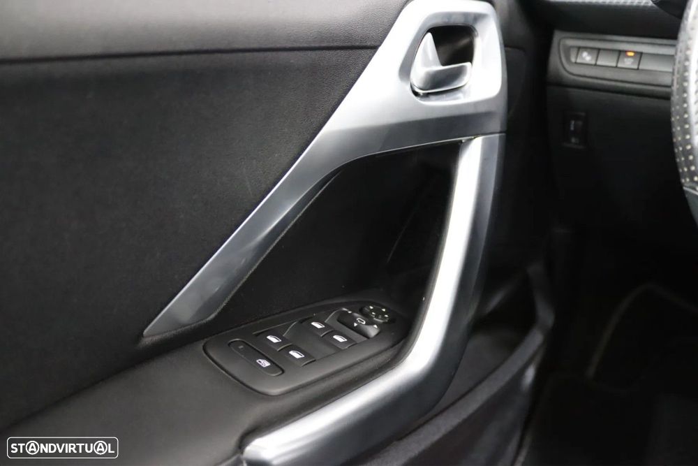Peugeot 2008 PureTech 110 GPF Stop&Start EAT6 Allure - 11