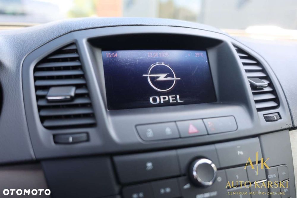 Opel Insignia - 25