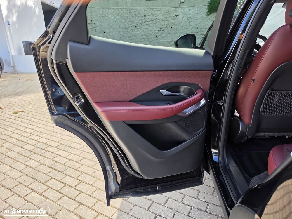 Jaguar E-Pace 1.5 P300e R-Dynamic HSE AWD Aut. - 19