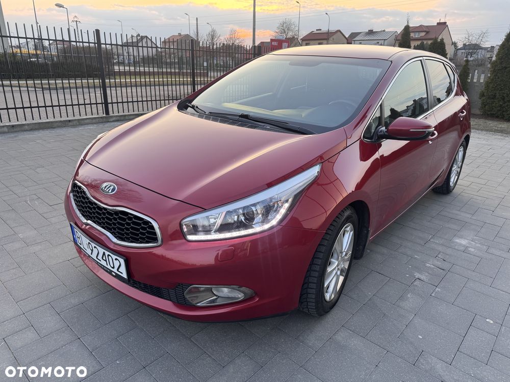 Kia Ceed 1.6 GDI ISG Spirit - 1