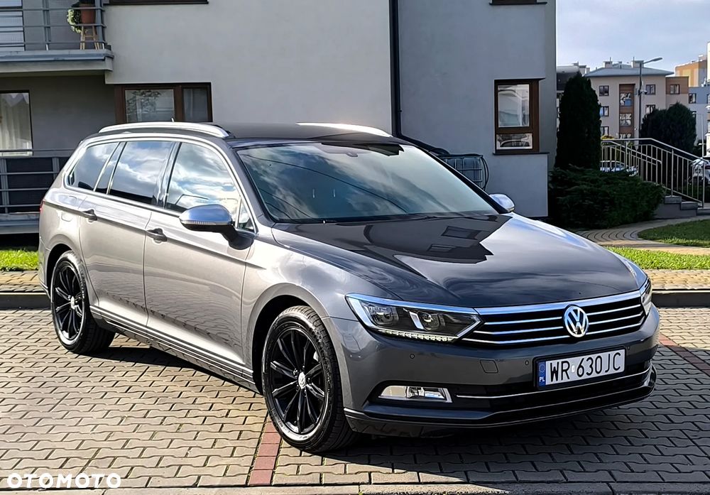 2016 Volkswagen Passat, photograph 11