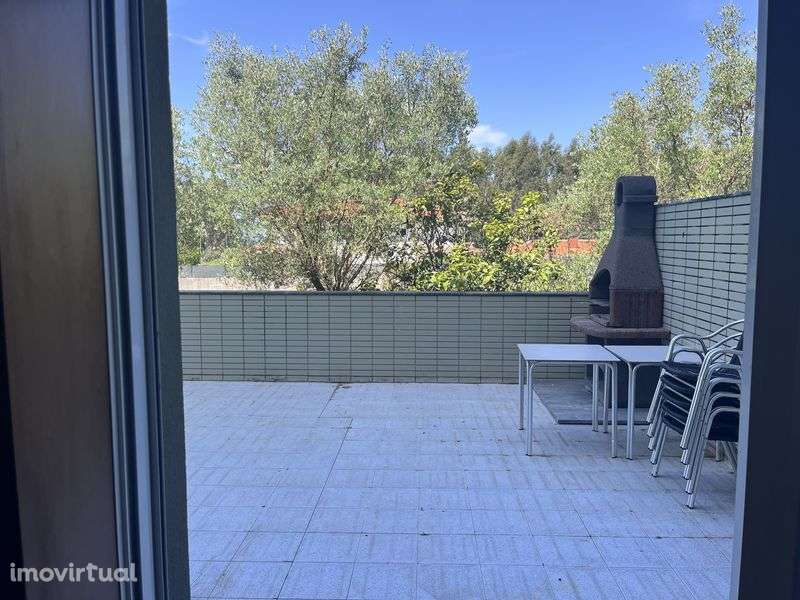 T2 com terraço Madalena praia - Grande imagem: 3/11