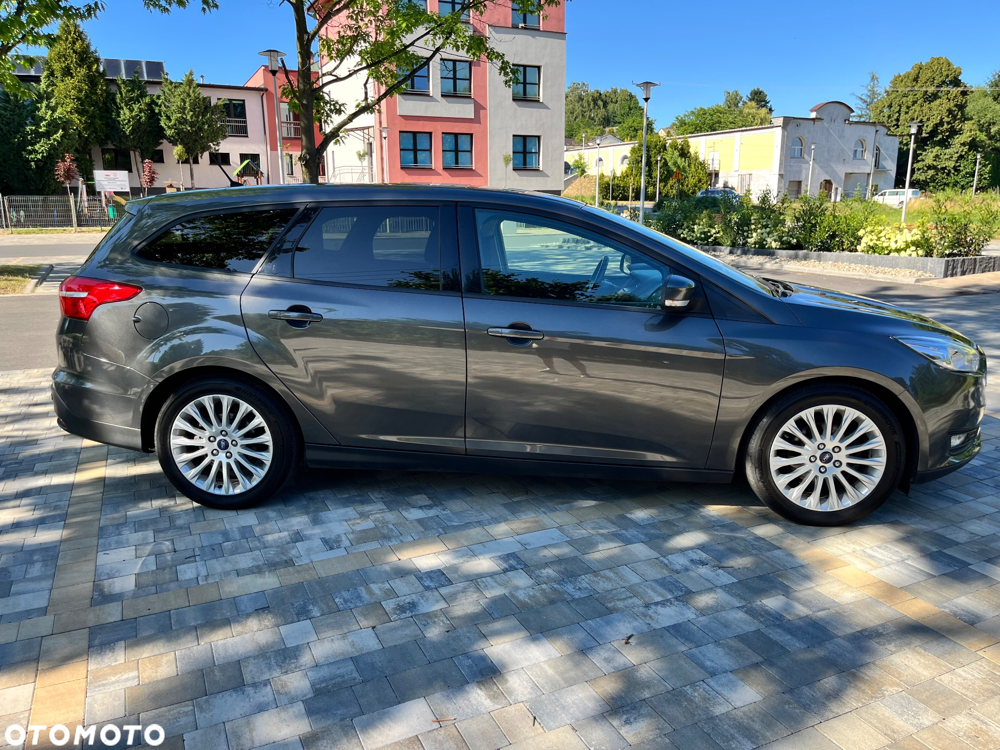 Ford Focus 1.0 EcoBoost Start-Stopp-System Business Edition - 4