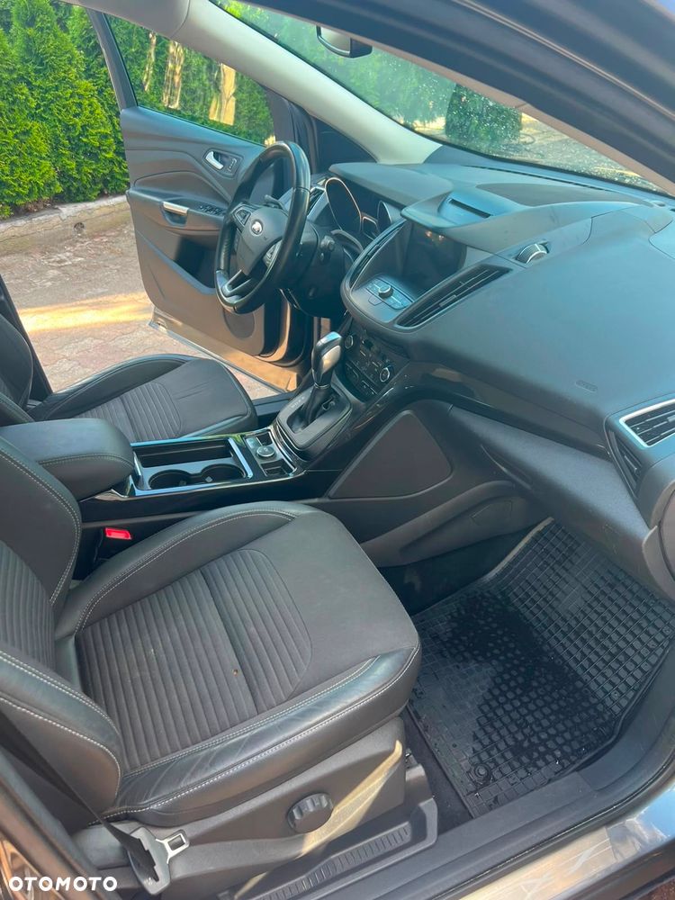 Ford Kuga 1.5 EcoBoost 4x4 Titanium - 17