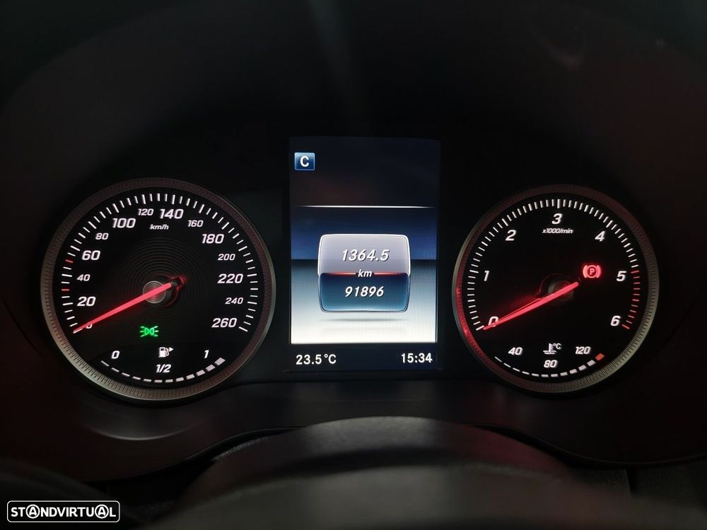Mercedes-Benz C 200 d Avantgarde - 21