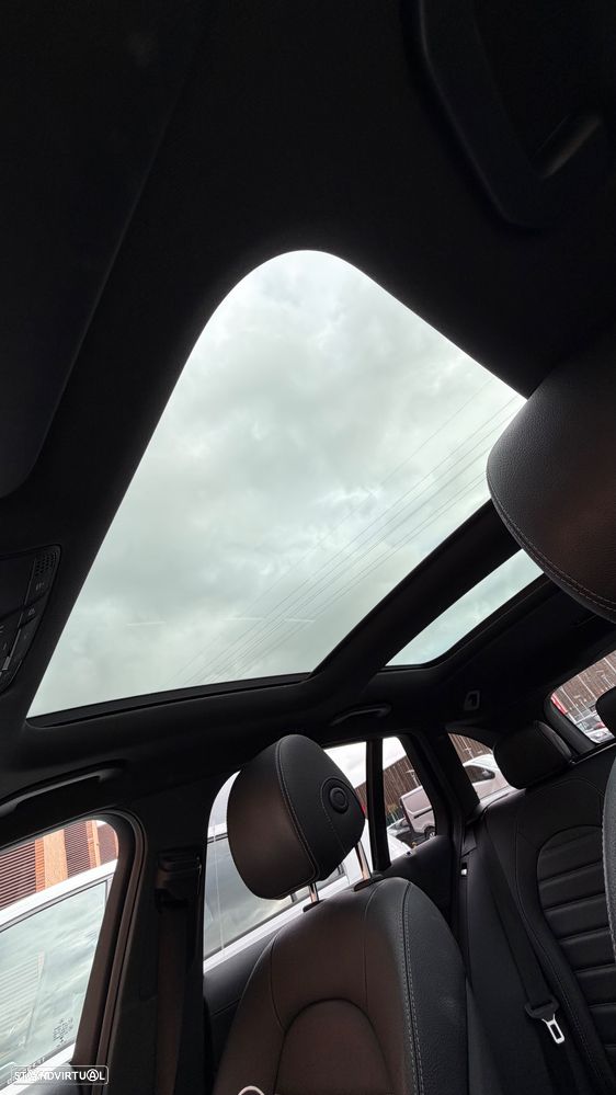 Mercedes-Benz C 300 h AMG Line - 26